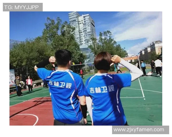 深圳排球队的比赛经验揭秘：排球巨献背后的故事与技巧分析