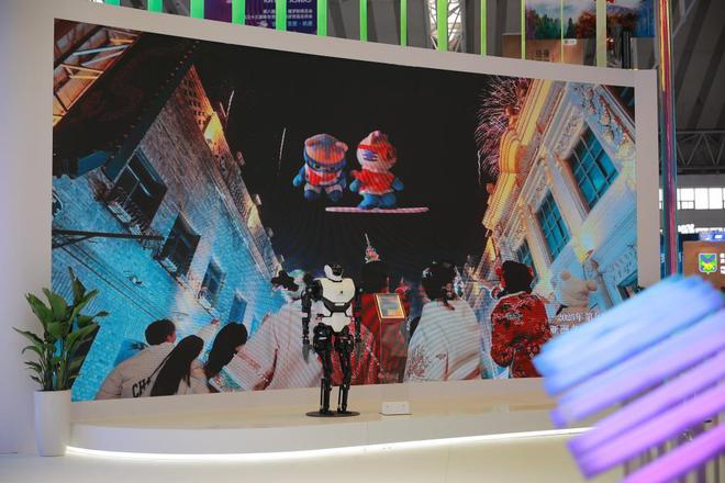 37000vip威尼斯VR装备带您“走进”航天育种尝试室！哈尔滨国际经济商业洽商